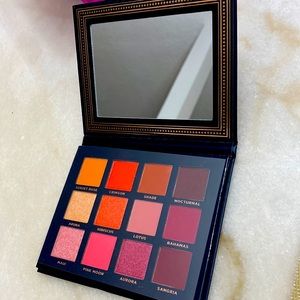 Ace beaute scarlet dusk eyeshadow palette